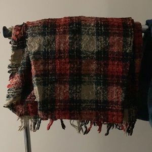 AERIE BLANKET SCARF - PLAID